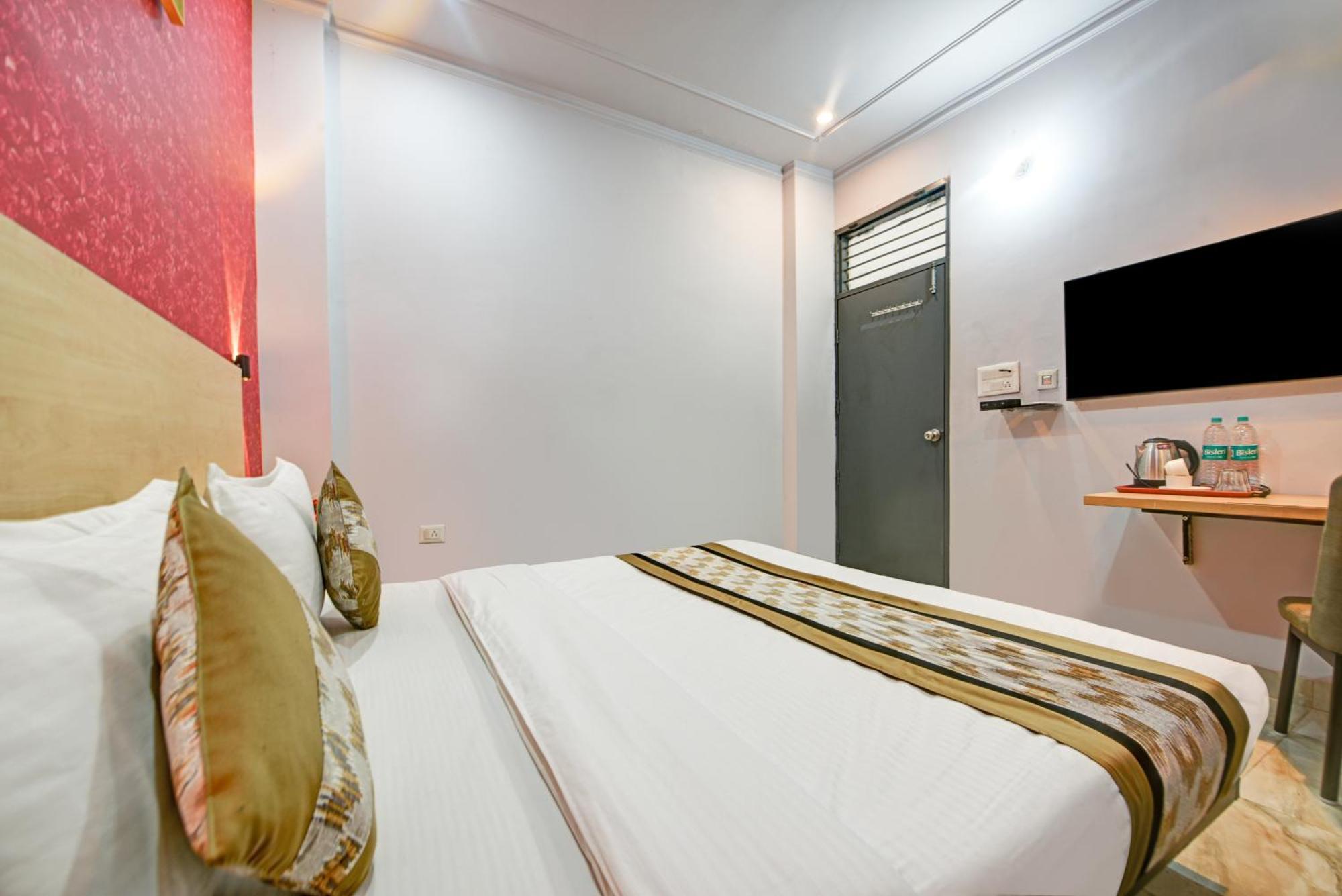Royal Spark Inn1 - Medicity Gurugram, Near Medanta Hospital Gurgáon Szoba fotó