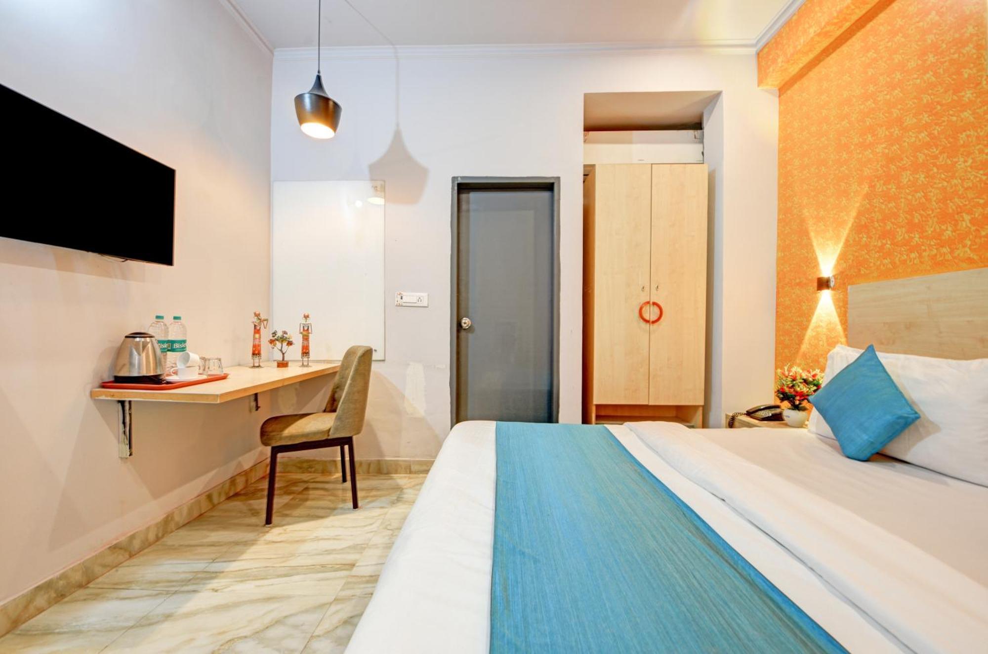 Royal Spark Inn1 - Medicity Gurugram, Near Medanta Hospital Gurgáon Kültér fotó