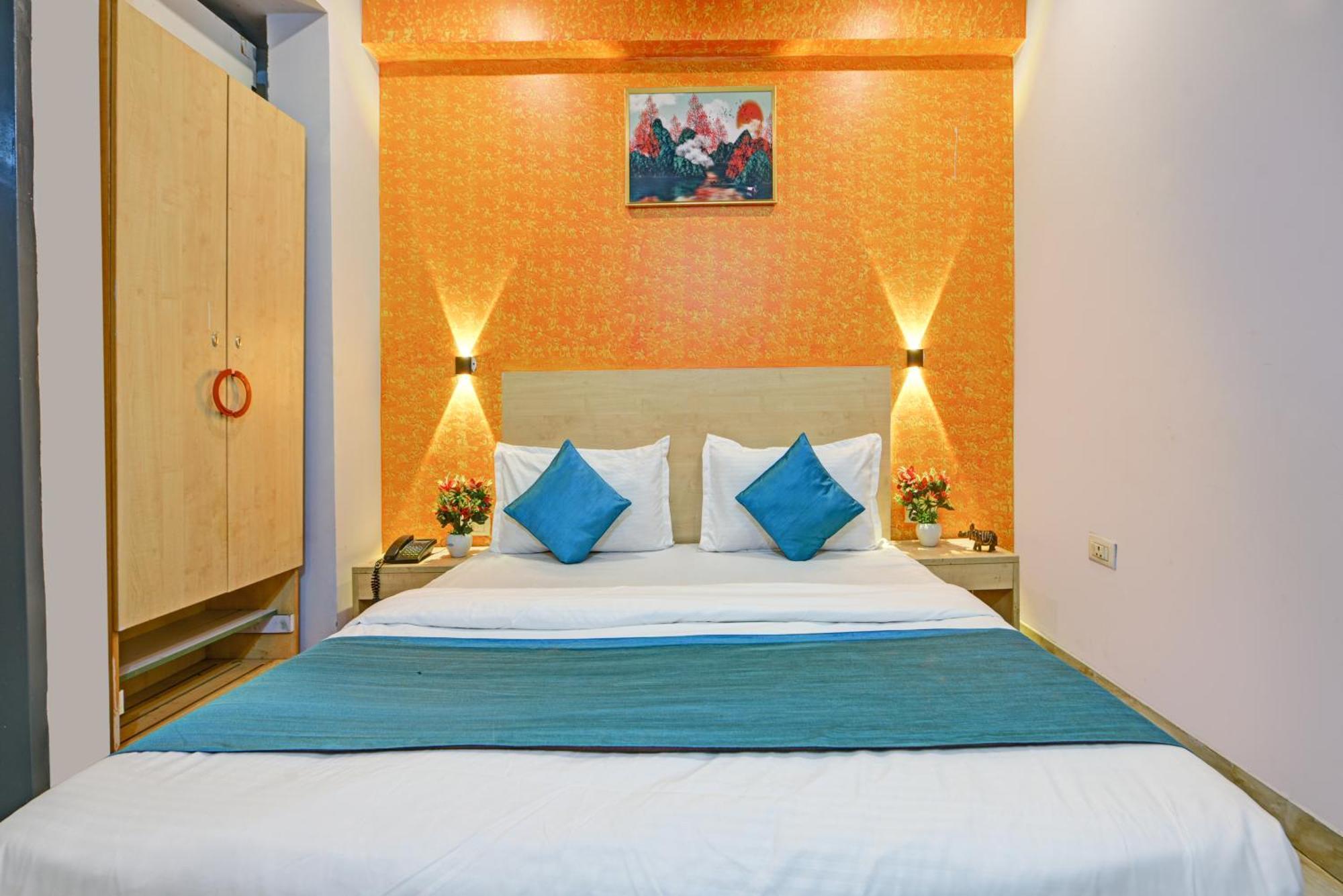 Royal Spark Inn1 - Medicity Gurugram, Near Medanta Hospital Gurgáon Kültér fotó
