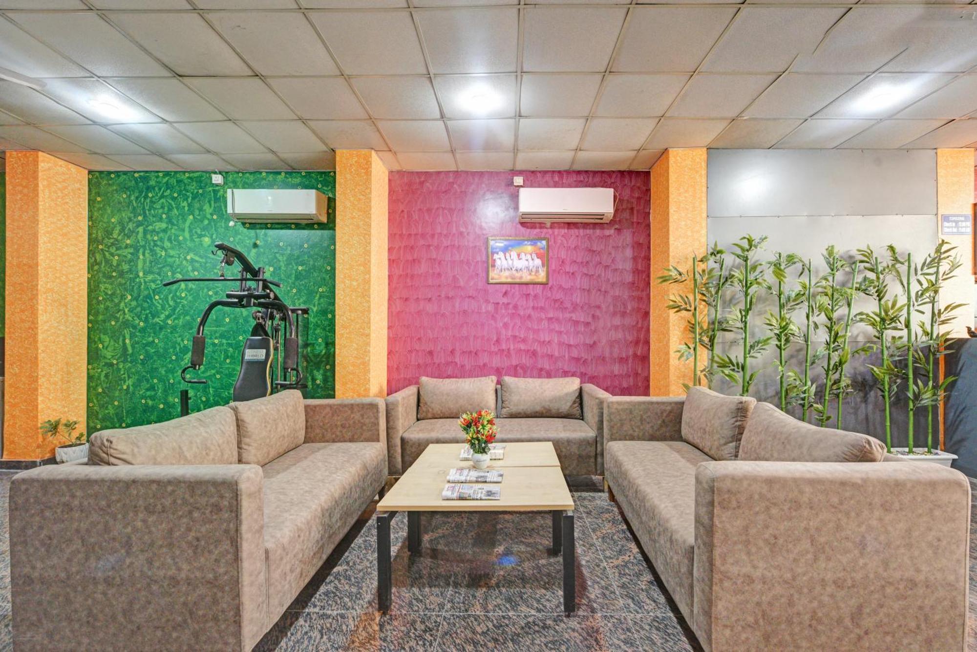 Royal Spark Inn1 - Medicity Gurugram, Near Medanta Hospital Gurgáon Kültér fotó