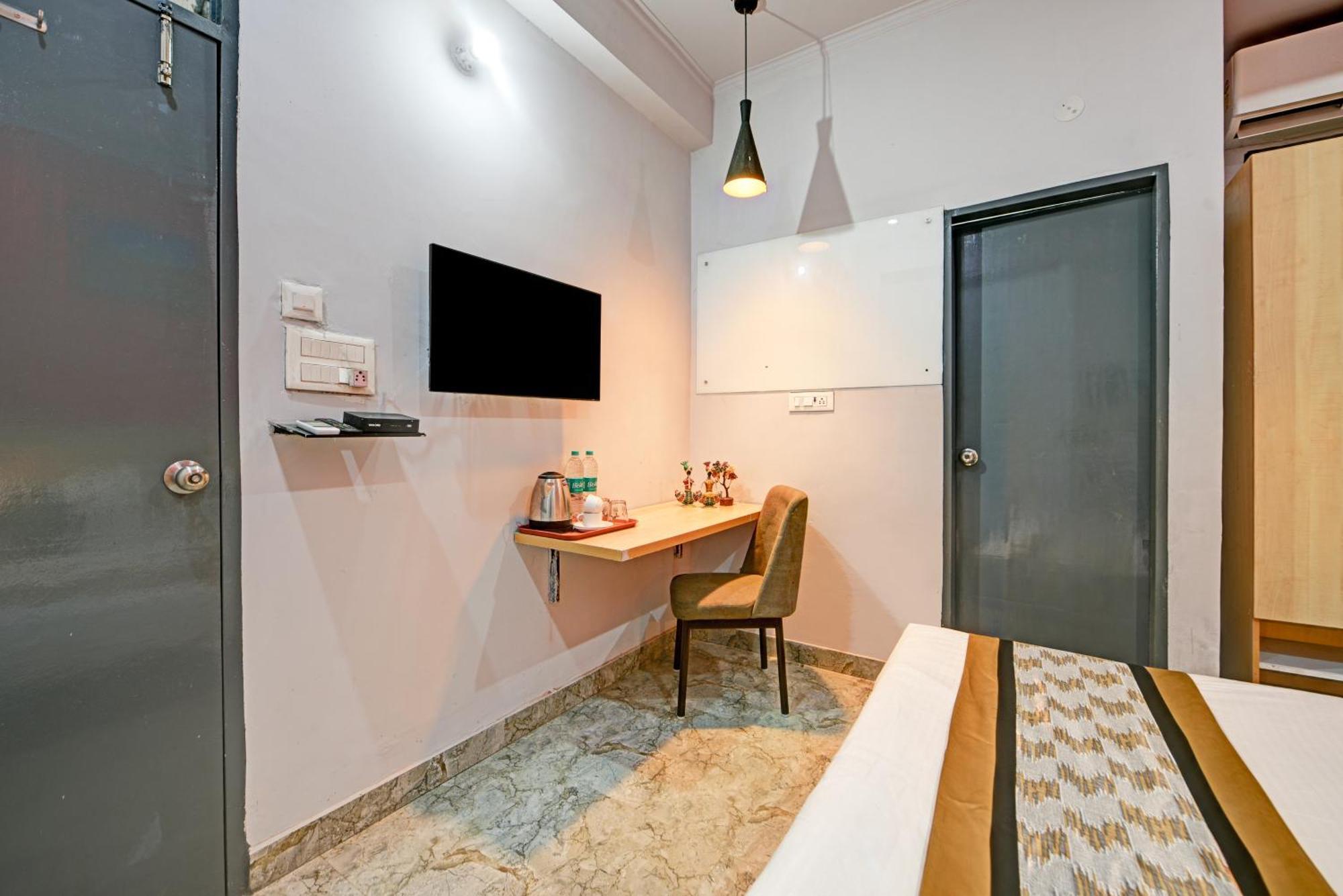 Royal Spark Inn1 - Medicity Gurugram, Near Medanta Hospital Gurgáon Kültér fotó