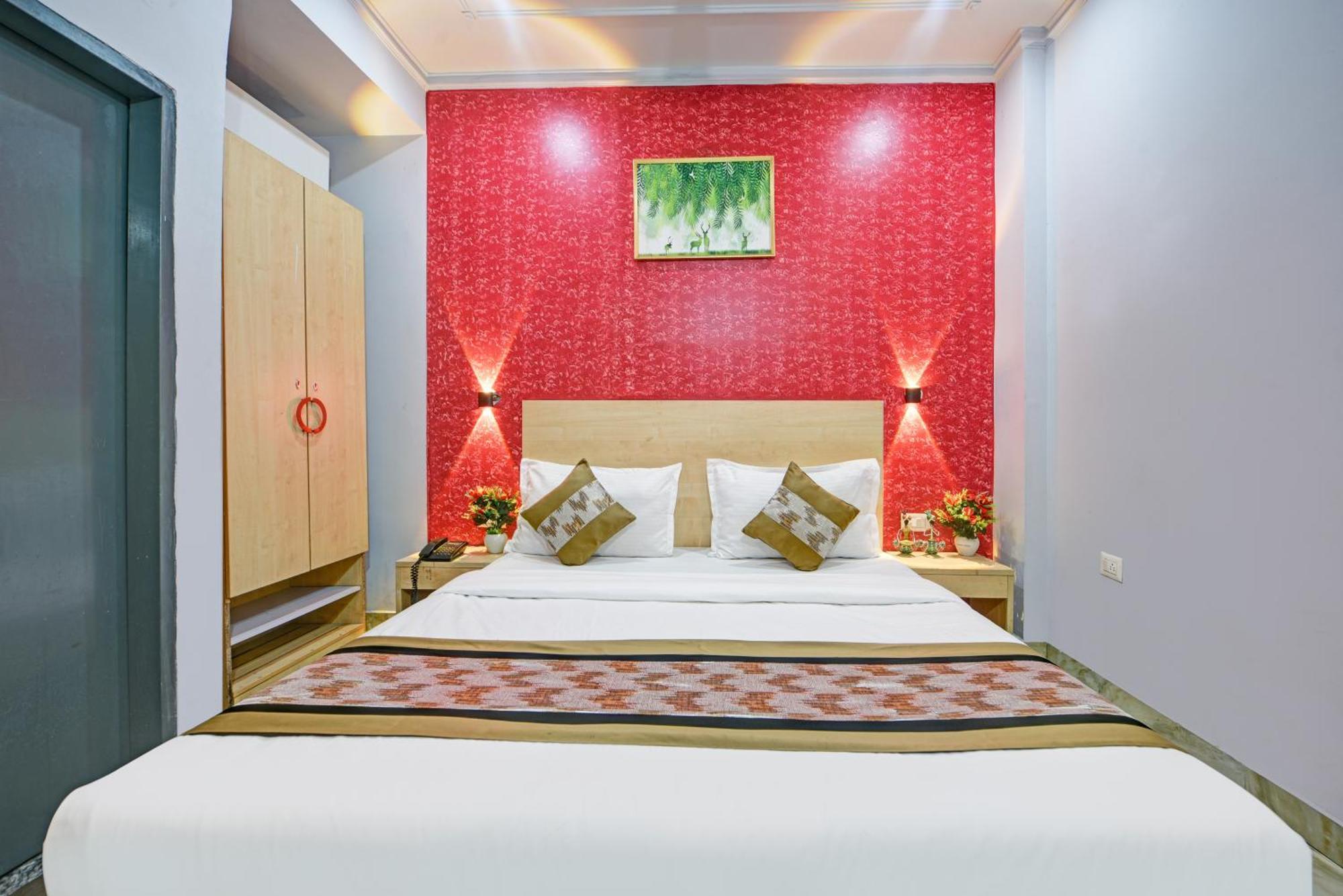 Royal Spark Inn1 - Medicity Gurugram, Near Medanta Hospital Gurgáon Kültér fotó